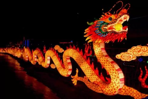 过大年看灯会